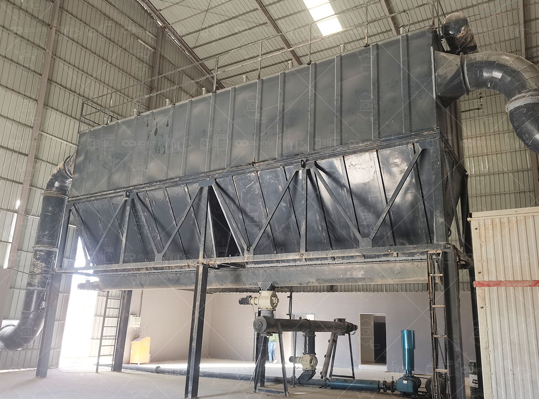 XZM Ultrafine Mill in operation showing precision grinding mechanism